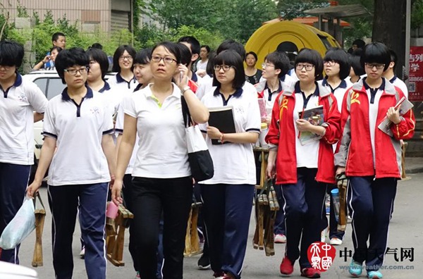 高考日全国多阵性降水 江南需防暑降温